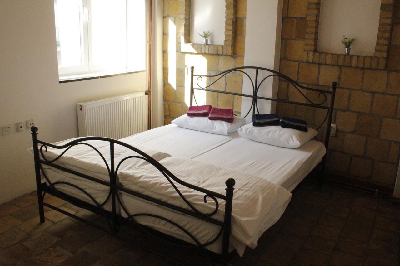 Hostel Nomad 노비사드 외부 사진